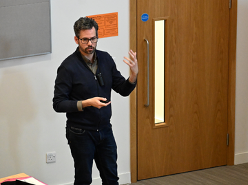 Dr Fernando Vidal Peña