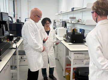 Oxford Chancellor tours SCHEMA labs